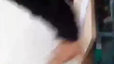 Hijabi lady sucks a professor’s dick in Pakistani sex video