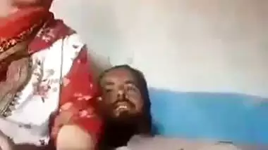 Pathan fucks his neighbor’s wife in Pakistani sex MMS