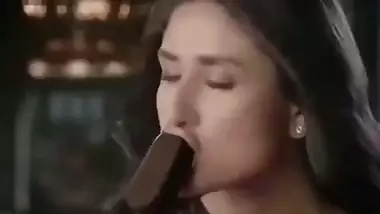???? Kareena Kapoor Loves Licking Suckin her Chocolate Ice Lolly