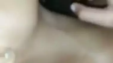 Man fucks a desi girl’s tight pussy in hardcore xxx video