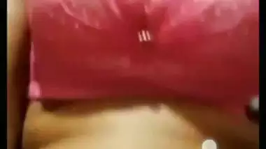 Indian Tamil girl fingers vagine on video call