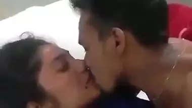 Indian mouthfucking with GF