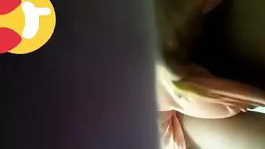 Mallu girl on live cam showing big boobs to lover