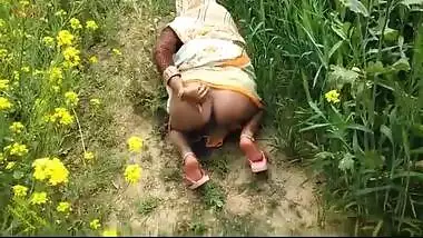 indian outdoor village sex, lewd desi wife fuck with lover in field