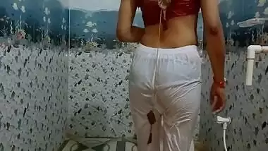 Indian Mom Bathing In Open White Legis Make Me Feel Better - Hot Mother And Hot Mommy