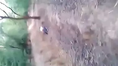 Desi student gives sex to a man in the forest but XXX voyeur films them