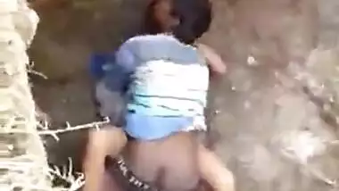 Daring Desi outdoor XXX sex act recorded by a voyeur