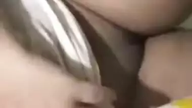 Indian aunty and her naked pussy in XXX self-made porn video