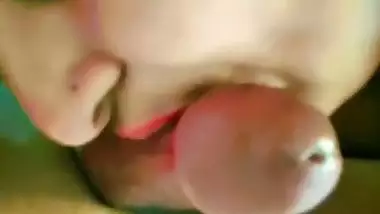 Village girl gives a Dehati blowjob to her uncle