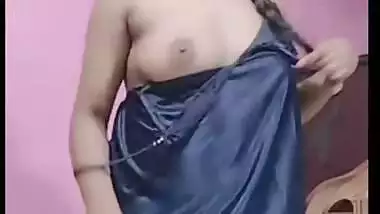 Young Bengali viral girl naked show for boyfriend