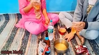 Agar Tumne Mujhe Daru Nhi Pilai To Me Tumhe Apni Chut De Dungi Xxx Soniya Bhabi