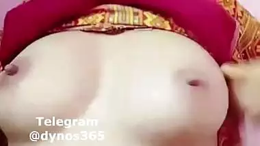 Cute famous girl Divya live cam nude act for money