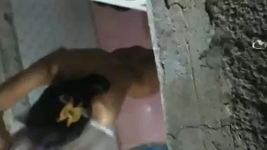 Indian maid bathing voyeur video