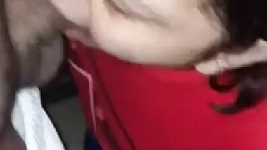 Desi boy manages to fuck Paki wife's mouth in this homemade XXX video