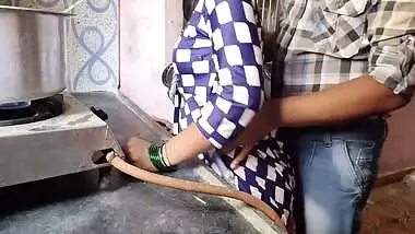 Gav Ki Ladaki Ko Kitchen Me Lekar Choda Gavar Ladake Ne Hindi Clear Voice