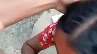 Outdoor XXX coupling with sful Desi slut who likes to suck dick