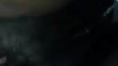 Kinky sex video of slim Indian teen who pisses and washes XXX cunny