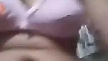 Today Exclusive- Horny Desi Girl Showing Hr Boobs And Fingering On Video Call Part 3