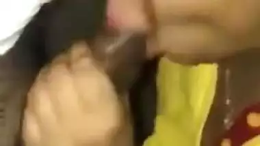 Desi office girl sucking cock and boobs licking by boss