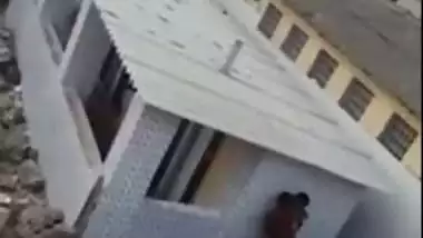 Unsatisfied aunty is caught fucking outdoor with brother of hubby, Desi mms