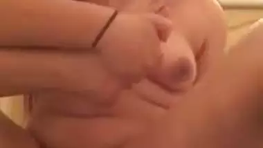 NRI Paki Punjabi girl ki feet fetish video