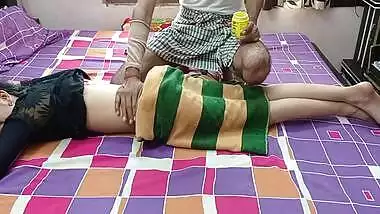 Nokar Se Krvayi House Wife Ne Massage Ke Bahne Chudayi Desi Malkin Ki Chuda Full Hd Desifilmy45 Indian Wife Hindi Sex V