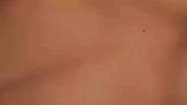 Shy Desi XXX babe gets her hairy pussy hard fucked by her boyfriend MMS