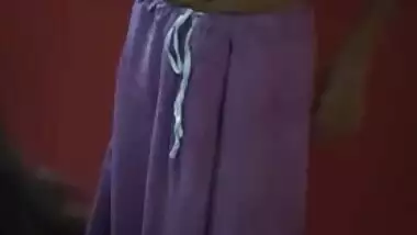 Skinny Desi teen takes off sari to show her small XXX tits and not only