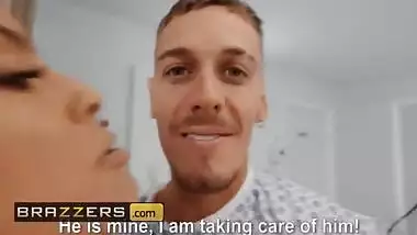 Brazzers - Getting Threesome In The Hospital With Two Gorgeous Babes LaSirena69 & Luna Star