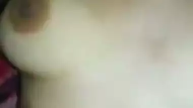 Silent chudai of naked wife at midnight