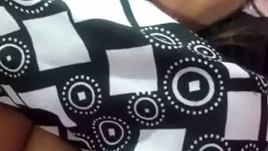 Chubby MILF big boobs and pussy showing on video call