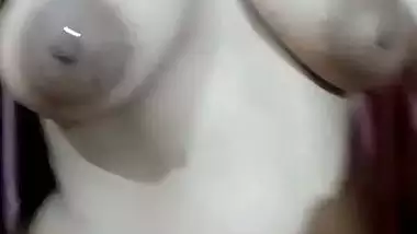 Charming bhabhi Sucking penis with cumload video